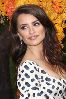 Penelope Cruz Longsleeve T-shirt #3280782