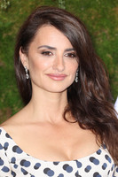 Penelope Cruz Longsleeve T-shirt #3280830