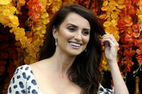 Penelope Cruz Longsleeve T-shirt #3280875