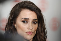 Penelope Cruz Sweatshirt #3304446