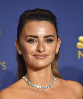 Penelope Cruz Longsleeve T-shirt #3749493