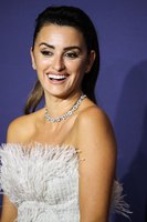 Penelope Cruz Sweatshirt #3749524