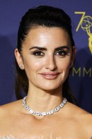 Penelope Cruz Longsleeve T-shirt #3749538