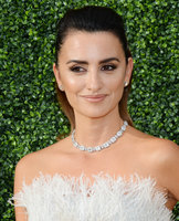Penelope Cruz Sweatshirt #3749563