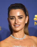 Penelope Cruz Longsleeve T-shirt #3749679