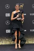 Penelope Cruz Longsleeve T-shirt #3772298