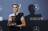 Penelope Cruz Sweatshirt #3772341