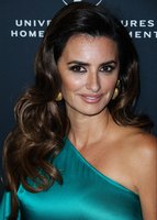 Penelope Cruz hoodie #3807250