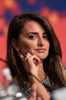 Penelope Cruz mug #G2486889