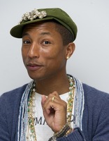 Pharell Williams Longsleeve T-shirt #2458443