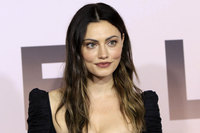 Phoebe Tonkin Longsleeve T-shirt #3937769