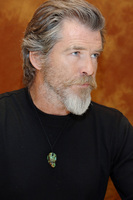 Pierce Brosnan mug #G708010