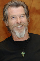 Pierce Brosnan mug #G708017