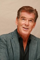 Pierce Brosnan magic mug #G740608