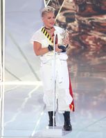 Pink t-shirt #2987140