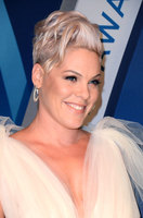 Pink t-shirt #3046135