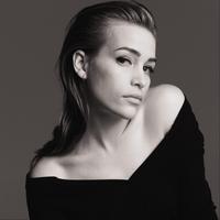 Piper Perabo Sweatshirt #2089987