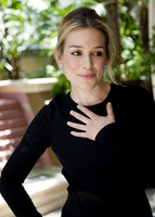 Piper Perabo Longsleeve T-shirt #2250343