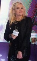 Pixie Lott Longsleeve T-shirt #1523013
