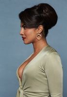Priyanka Chopra Sweatshirt #2719345
