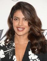 Priyanka Chopra Sweatshirt #2790070