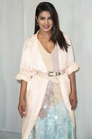 Priyanka Chopra Sweatshirt #2849257