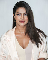 Priyanka Chopra Sweatshirt #2849273
