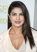 Priyanka Chopra Sweatshirt #2849275