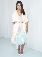 Priyanka Chopra Sweatshirt #2849360