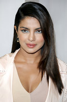 Priyanka Chopra Sweatshirt #2849414