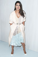 Priyanka Chopra Sweatshirt #2849428