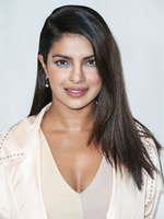 Priyanka Chopra Sweatshirt #2849430