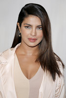 Priyanka Chopra Sweatshirt #2849435