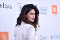 Priyanka Chopra Sweatshirt #2995583