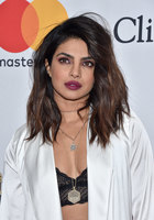 Priyanka Chopra Sweatshirt #2995600
