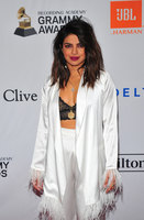 Priyanka Chopra Sweatshirt #2995606