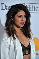 Priyanka Chopra Sweatshirt #2995619