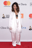 Priyanka Chopra Sweatshirt #2995653