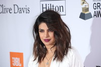 Priyanka Chopra Sweatshirt #2995667