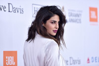 Priyanka Chopra Sweatshirt #2995677