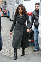 Priyanka Chopra Sweatshirt #3046981