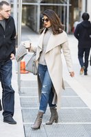 Priyanka Chopra hoodie #3047001