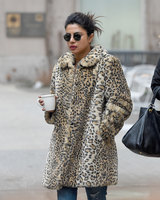 Priyanka Chopra Sweatshirt #3047033