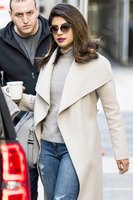 Priyanka Chopra t-shirt #3095068