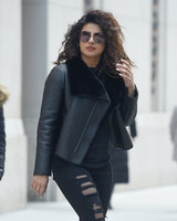 Priyanka Chopra t-shirt #3144352