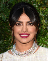 Priyanka Chopra Sweatshirt #3266078