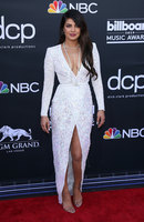 Priyanka Chopra Sweatshirt #3833978