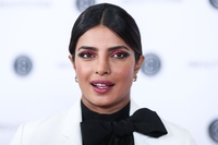 Priyanka Chopra Sweatshirt #3863439