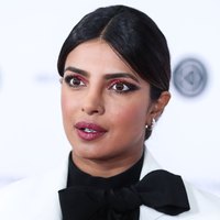 Priyanka Chopra Sweatshirt #3863442