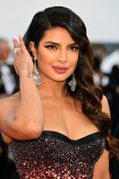 Priyanka Chopra Sweatshirt #3863443